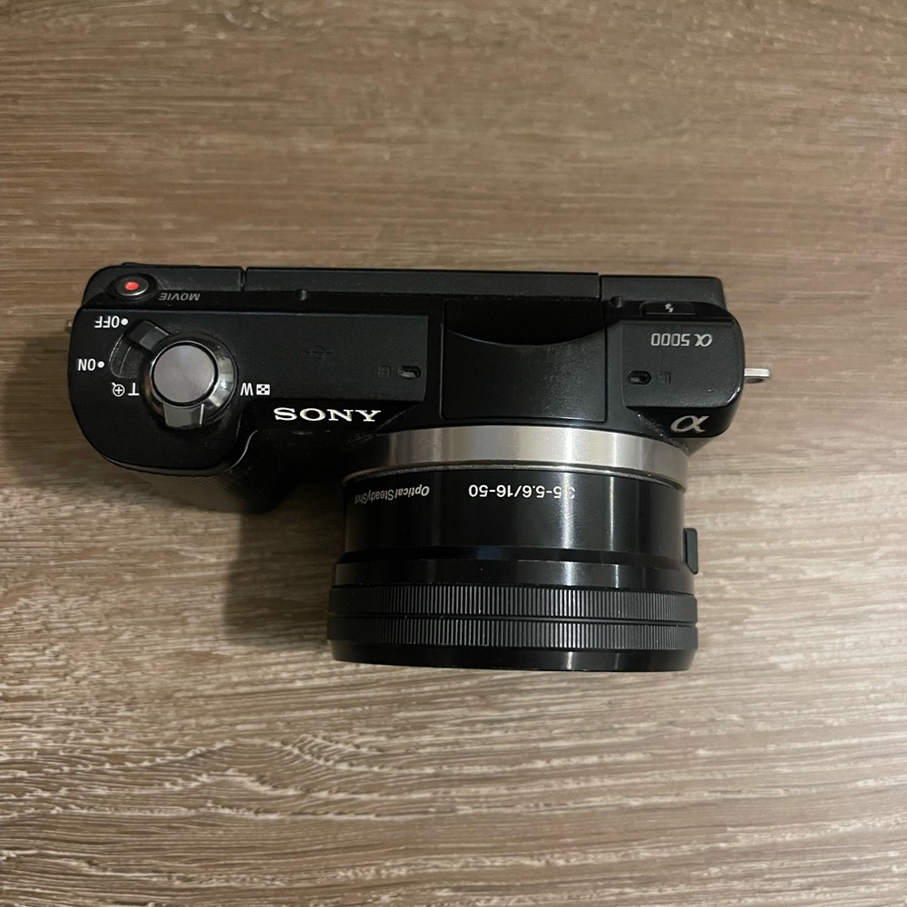 sony alpha a5000 mirrorless digital camera